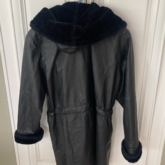 Vintage Jacqueline Ferrar black Leather Faux Fur Hooded Hood belted coat size XL - Picture 3 of 17